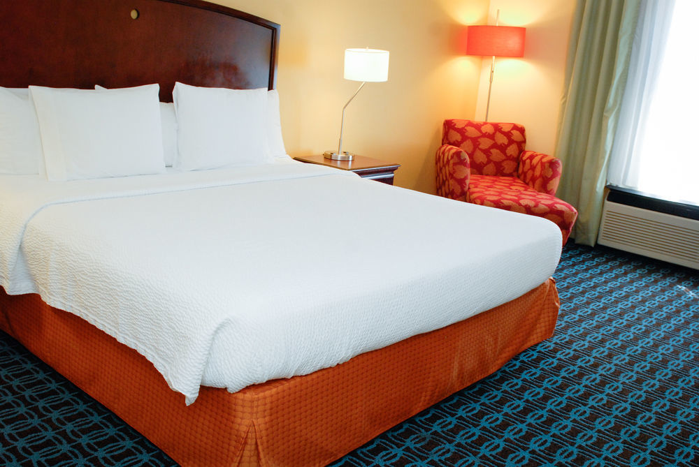 Fairfield Inn & Suites By Marriott Atlanta Buckhead Exterior foto