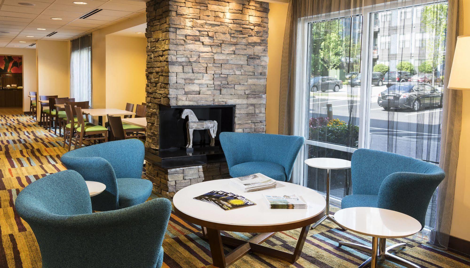 Fairfield Inn & Suites By Marriott Atlanta Buckhead Exterior foto