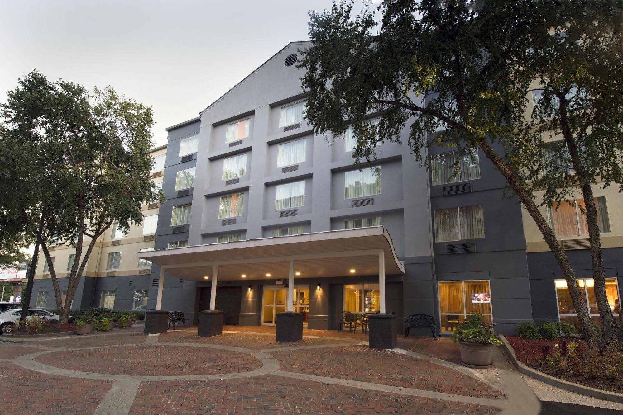 Fairfield Inn & Suites By Marriott Atlanta Buckhead Exterior foto